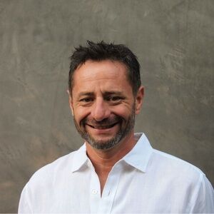 Meet your Posher, Stephane